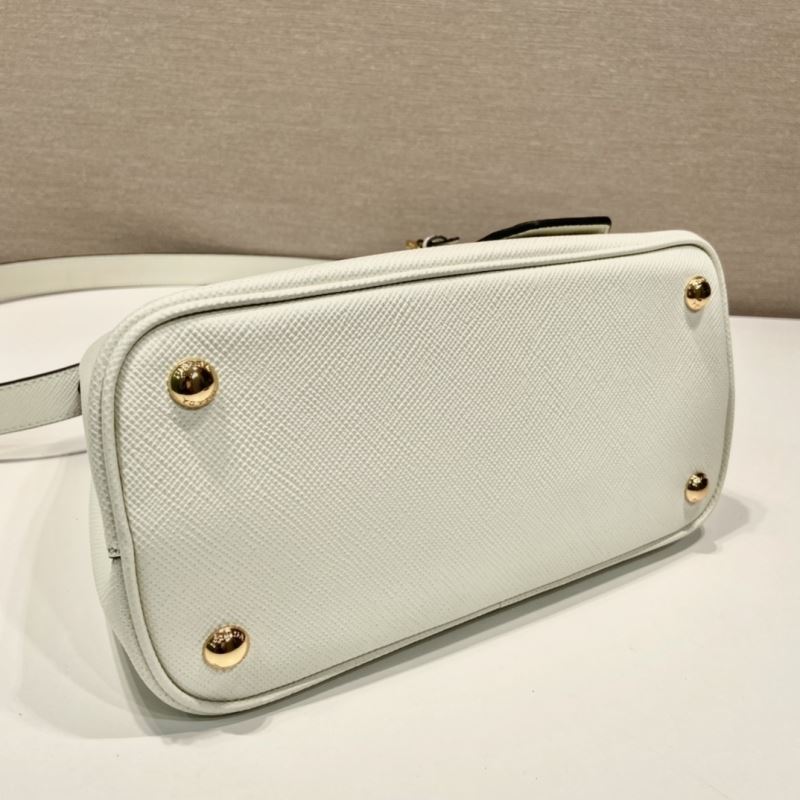 Pra*a top handle bags
